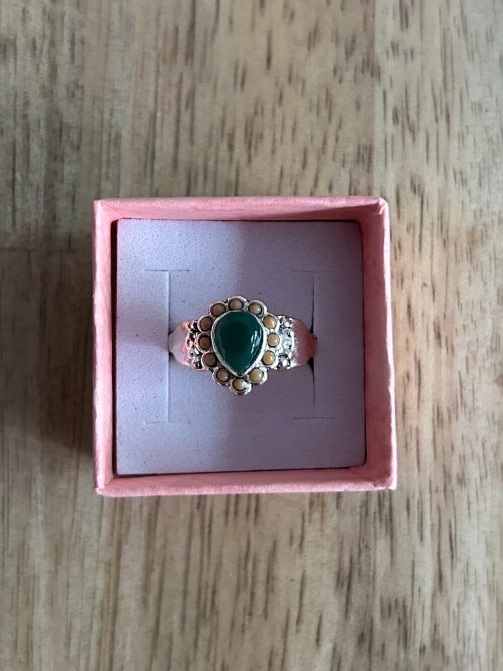 Stunning Cocktail Ring size 7.25 ~ Excellent!